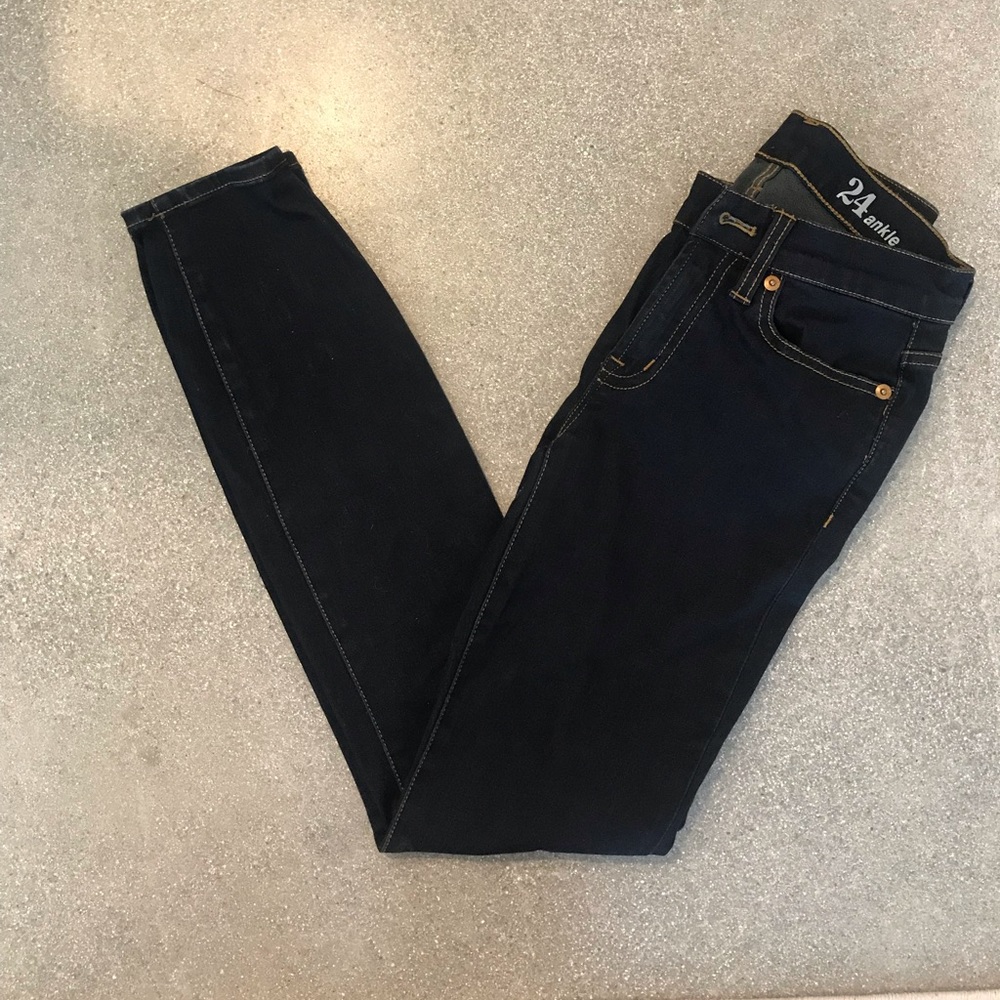 J crew toothpick ankle jeans - Picture 4 of 8